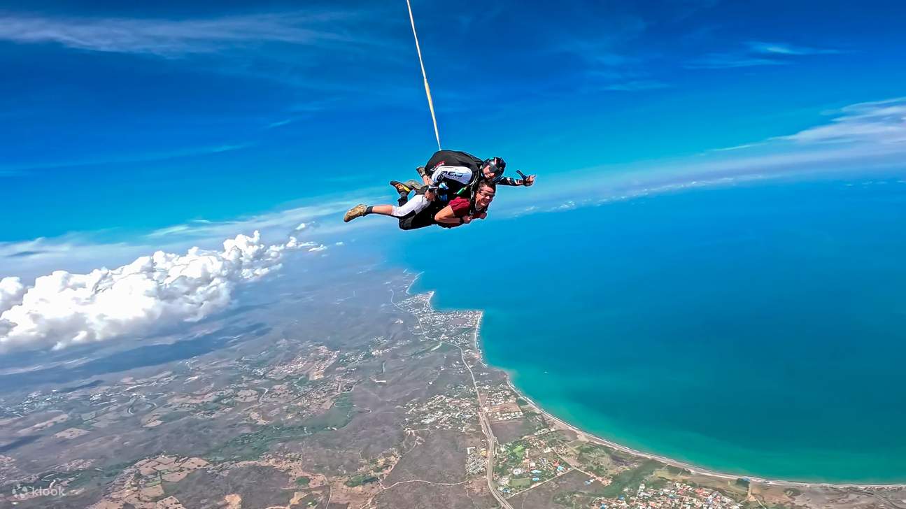 Skydiving Diani